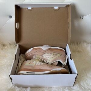 Jordan 4 retro women’s “shimmer”